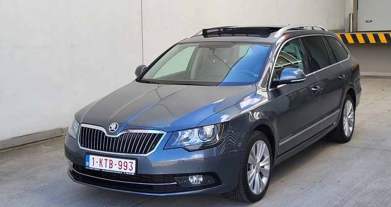 Skoda Superb cena 42558 przebieg: 359859, rok produkcji 2015 z Hel małe 781